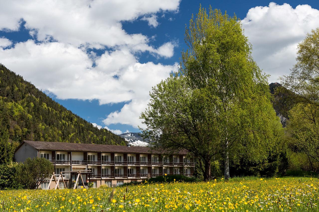 Neuhaus Golf- & Strandhotel Unterseen Eksteriør billede