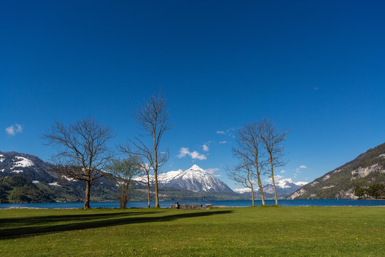 Neuhaus Golf- & Strandhotel Unterseen Eksteriør billede